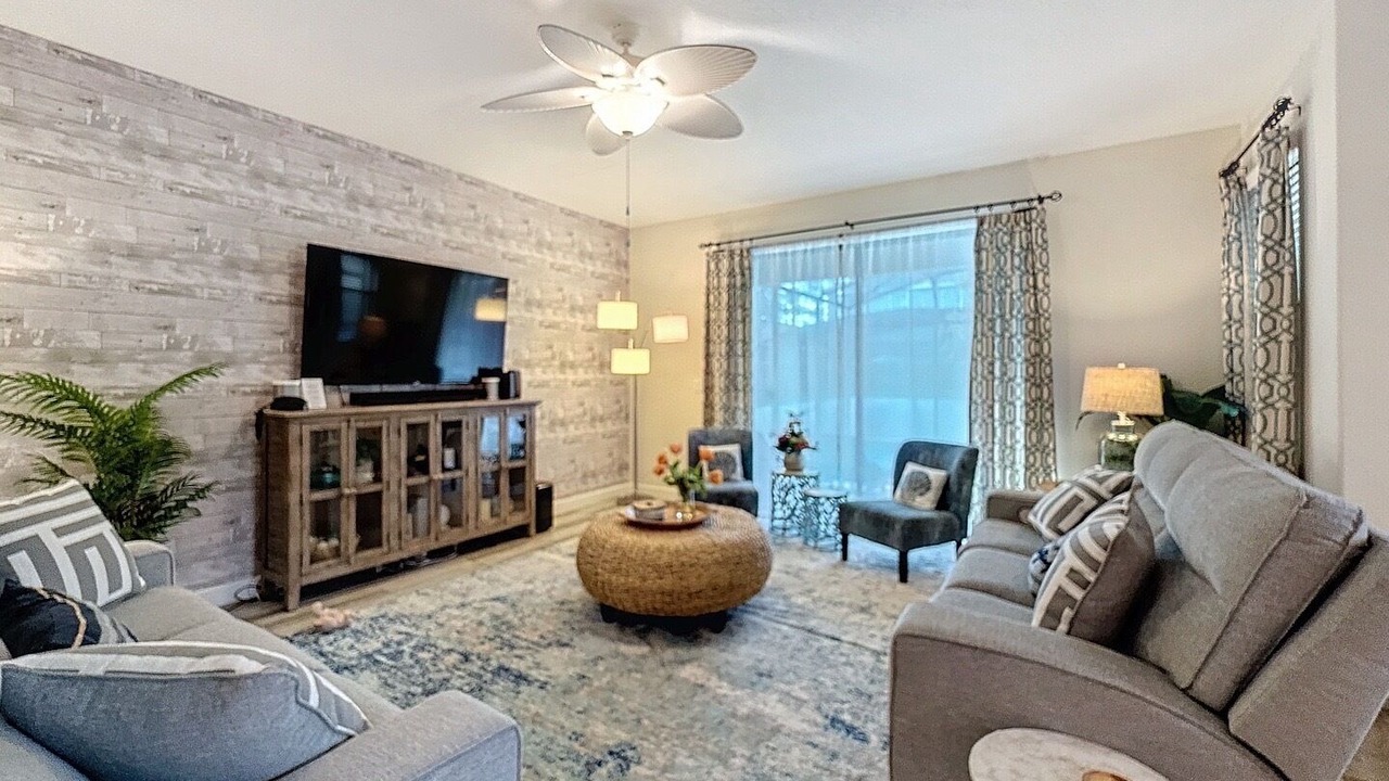 Photo of Livingroom in Loughman