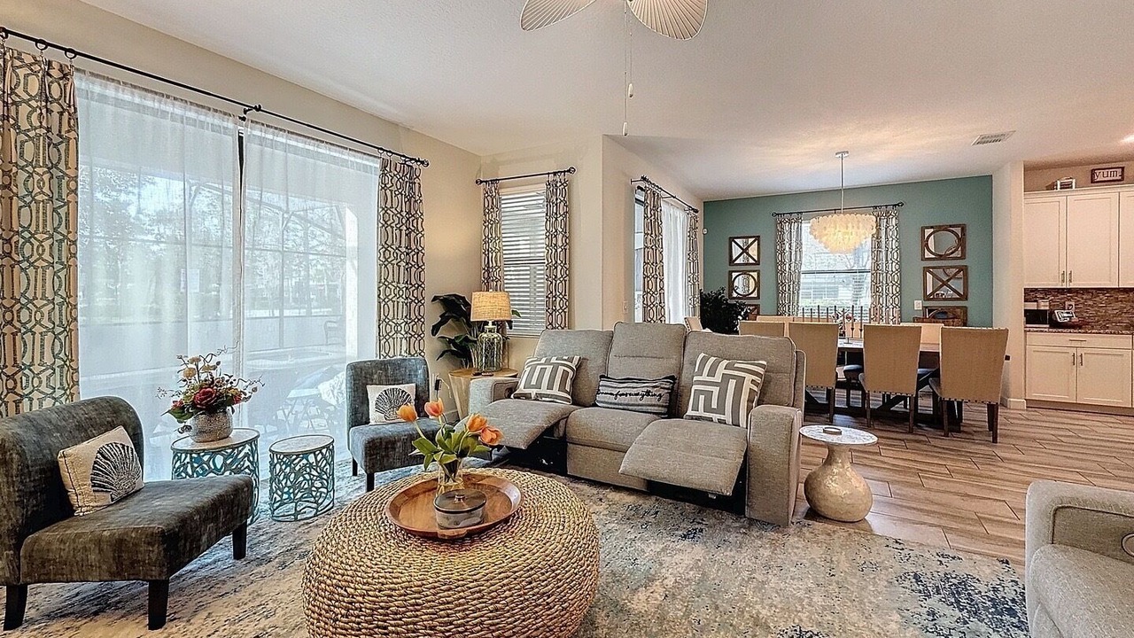 Photo of Livingroom in Loughman
