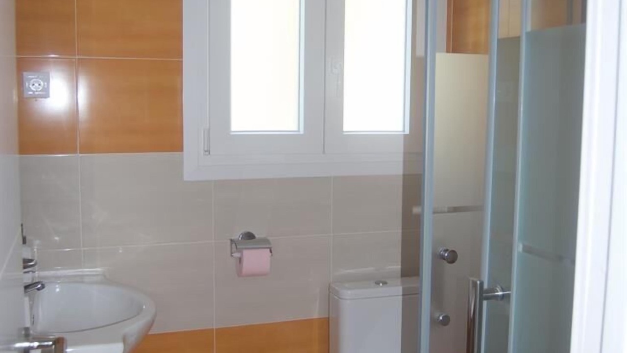 Photo of Bathroom in Trencall