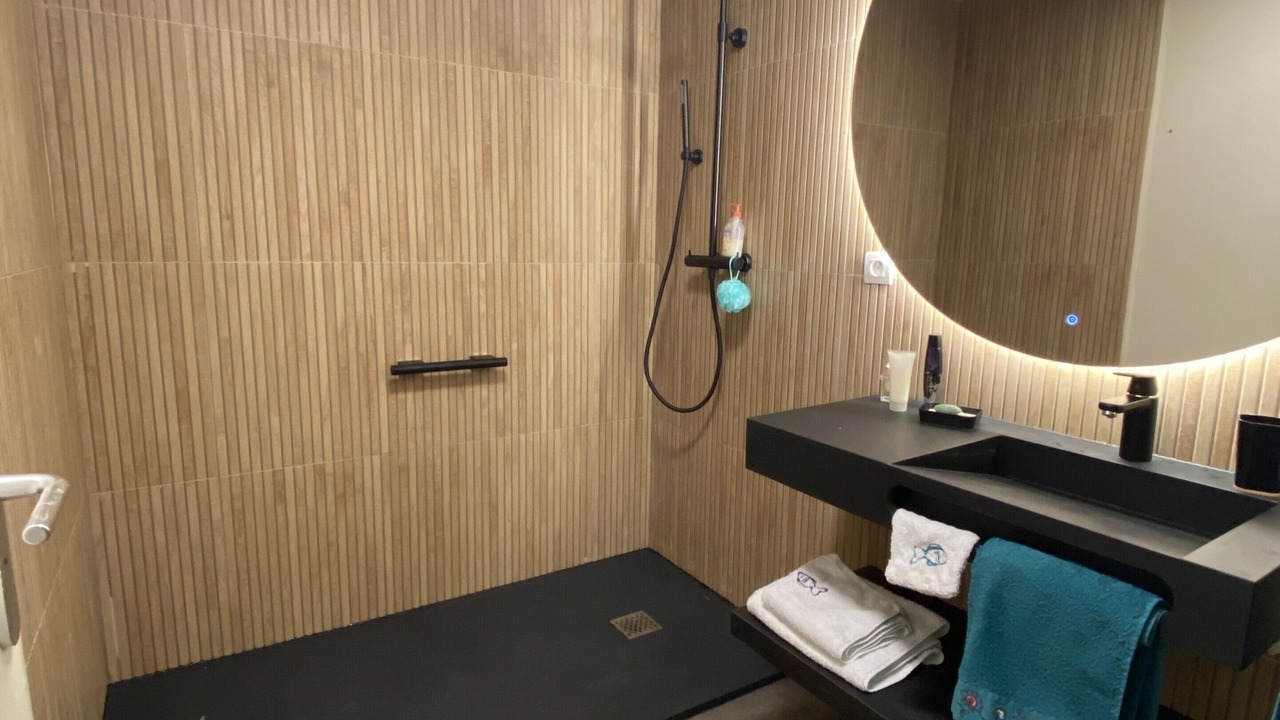 Photo of Bathroom in Binic