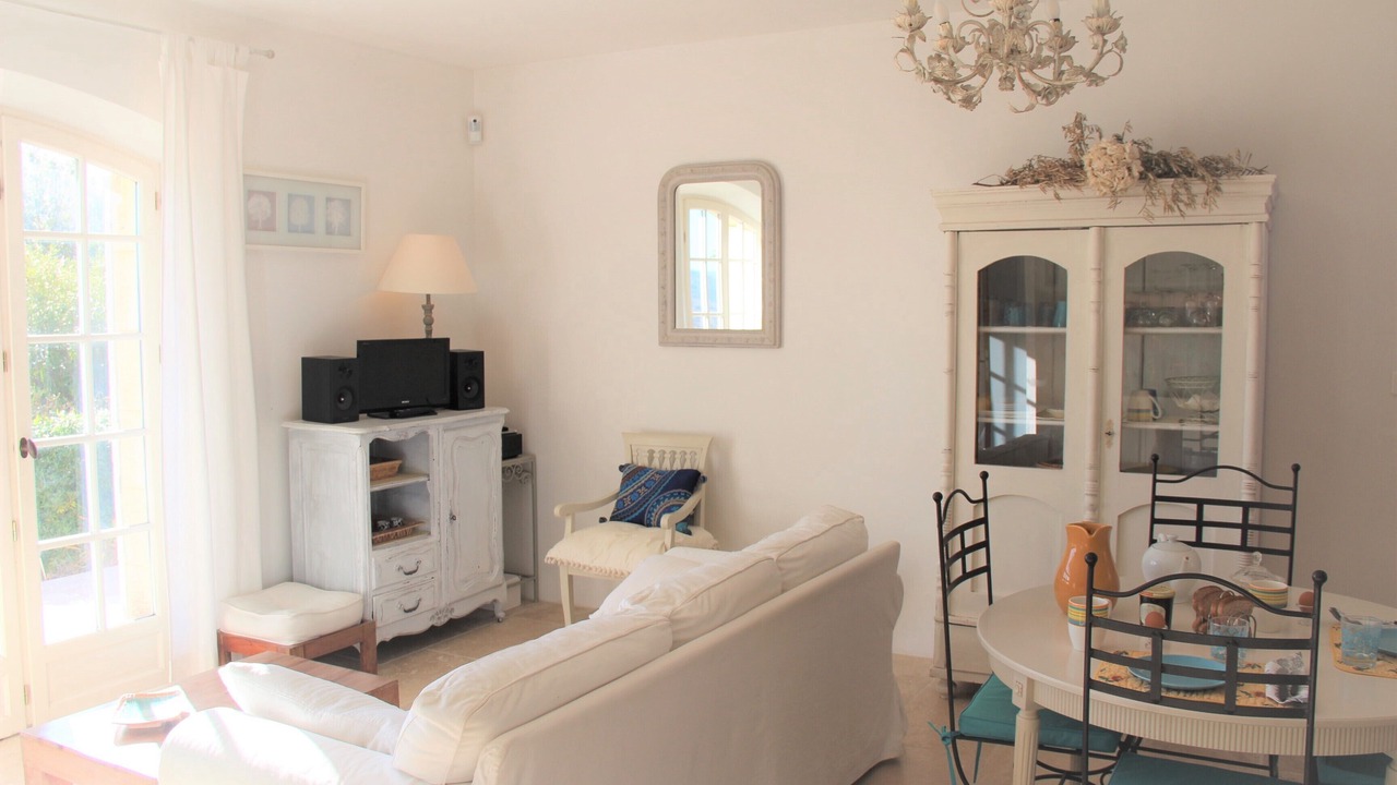 Photo of Livingroom in Lacoste