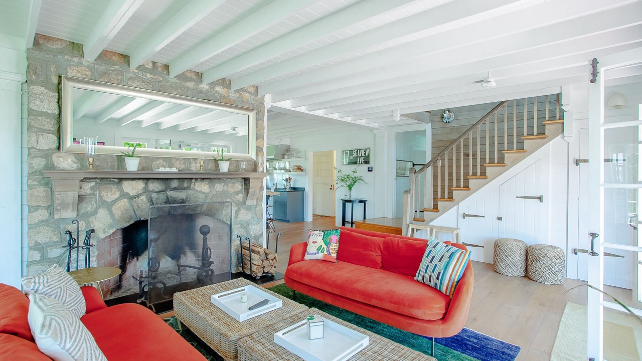 Photo of Livingroom in Oak Bluffs