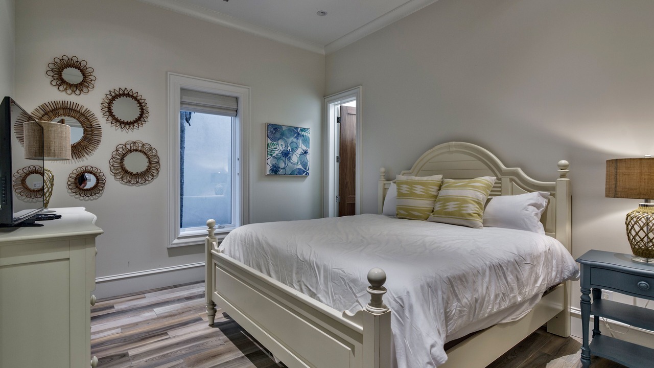 Photo of Bedroom in Frangista Beach