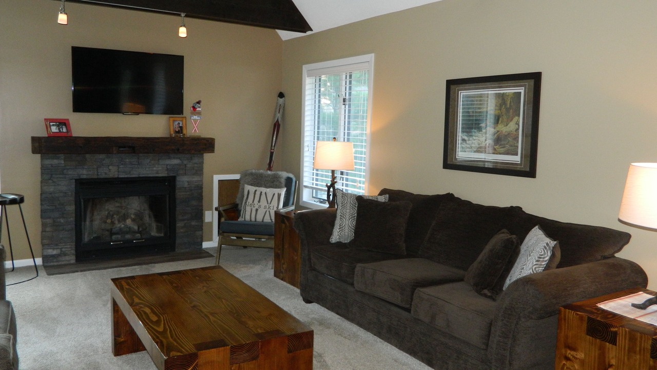Photo of Livingroom in Clymer