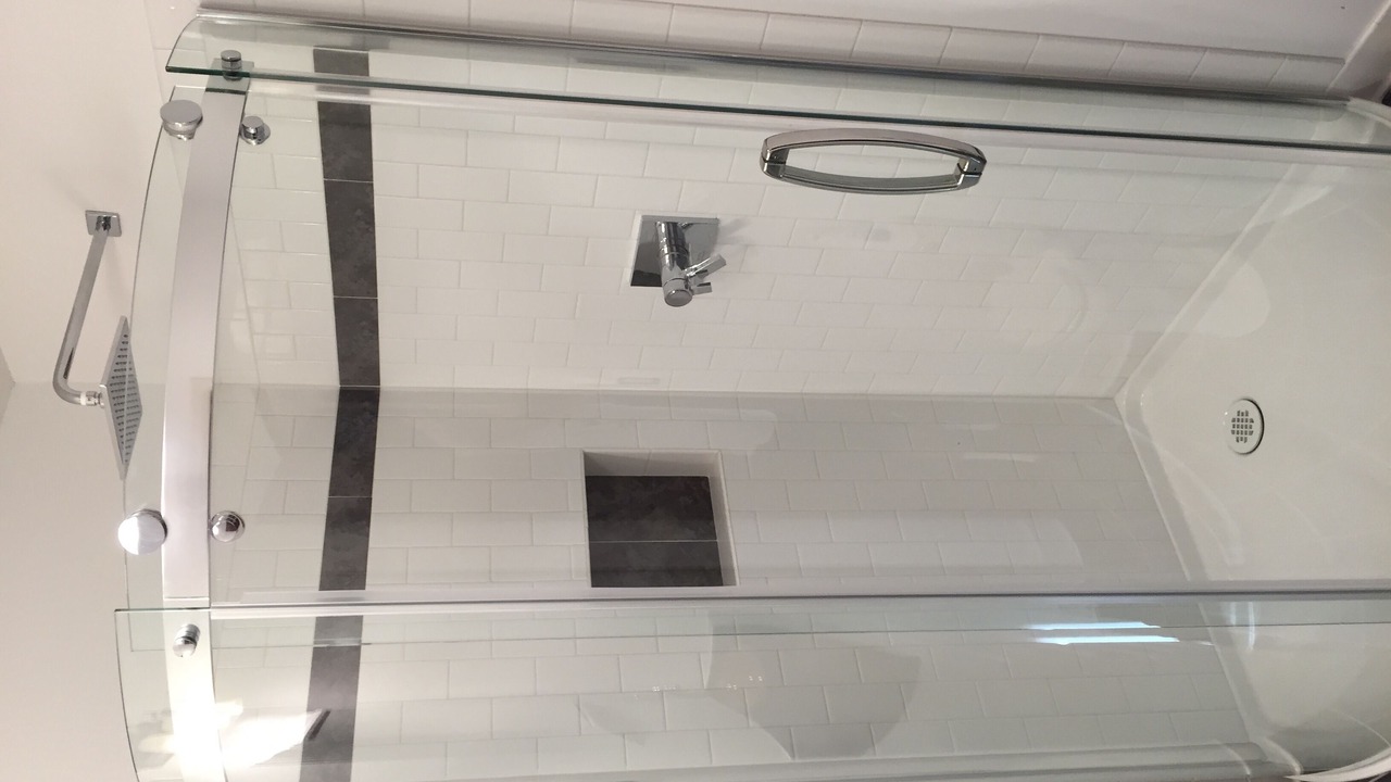 Photo of Bathroom in Lyons