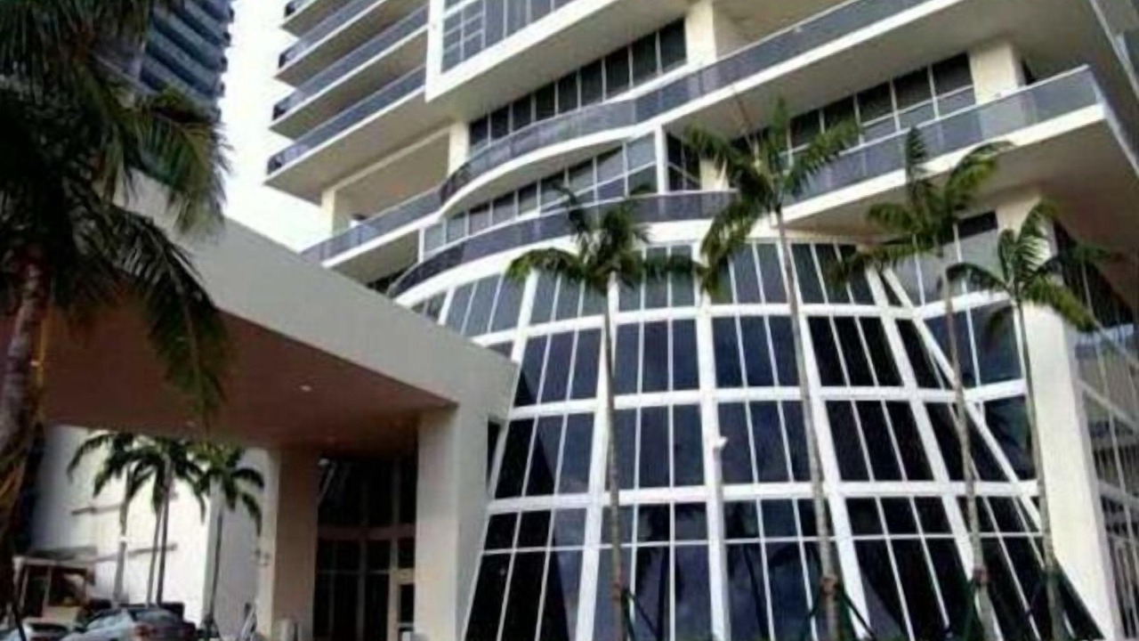 Photo of Outdoor in Hallandale Beach