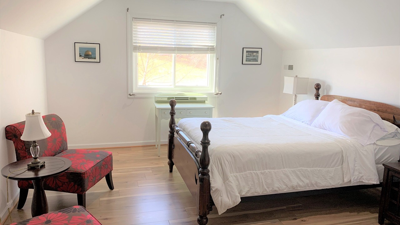 Photo of Bedroom in Castleton