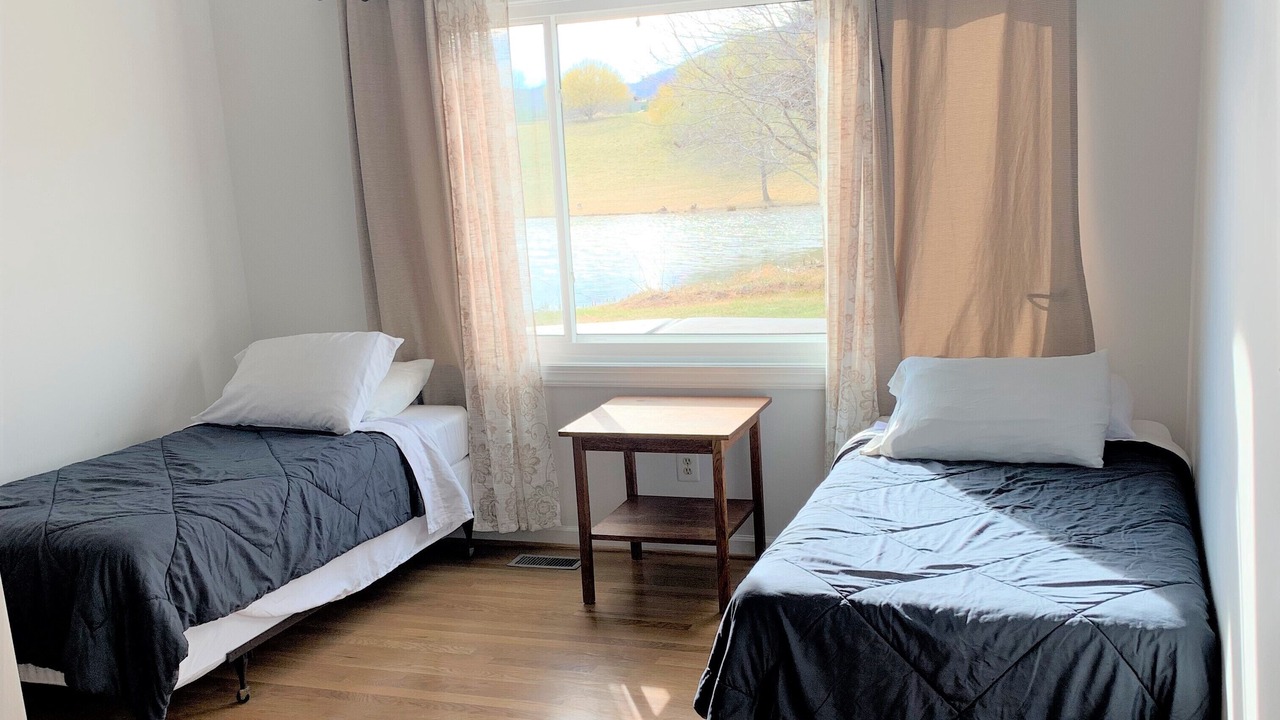 Photo of Bedroom in Castleton