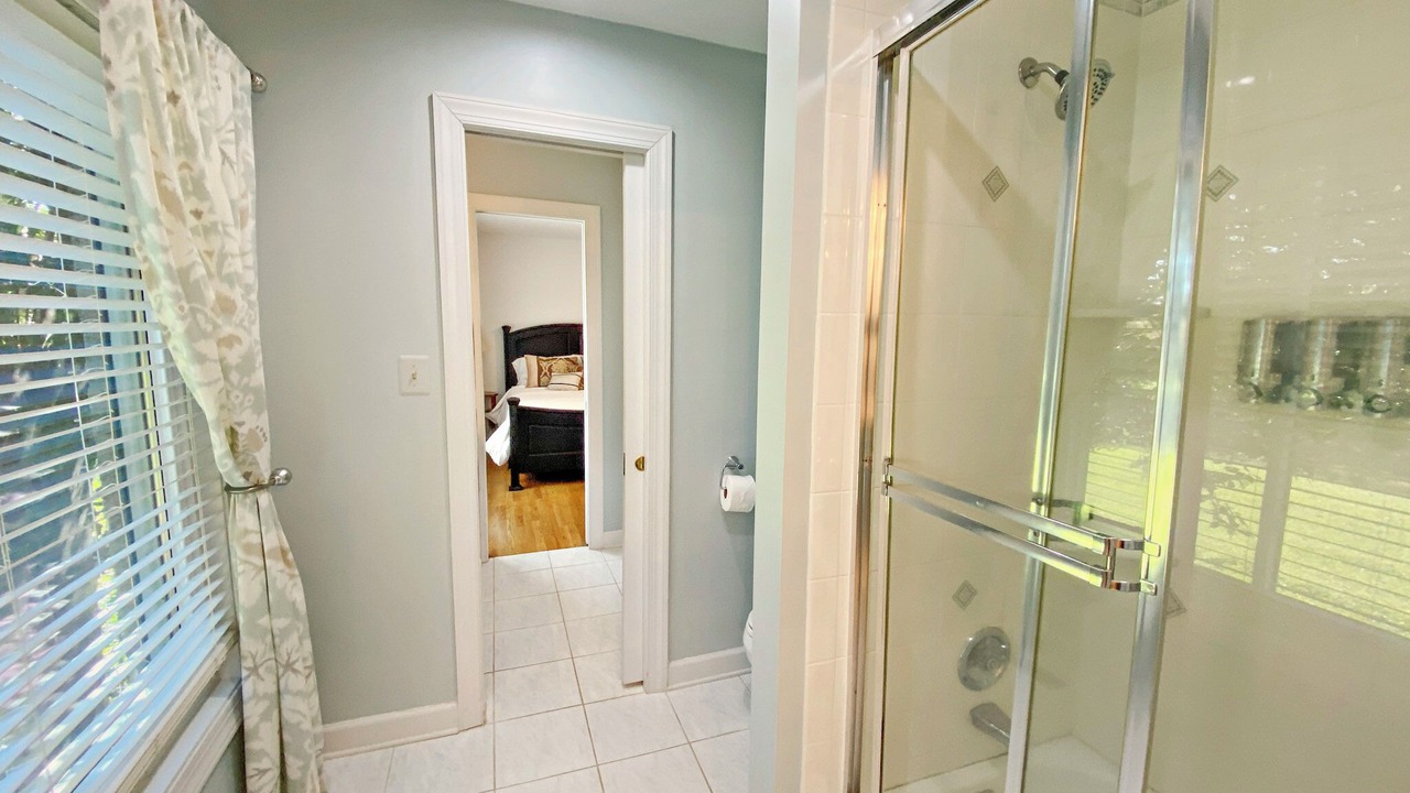 Photo of Bathroom in Castleton