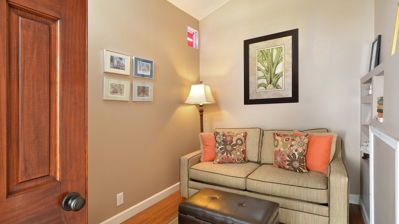 Photo of Bedroom in Uptown - Upper Duval