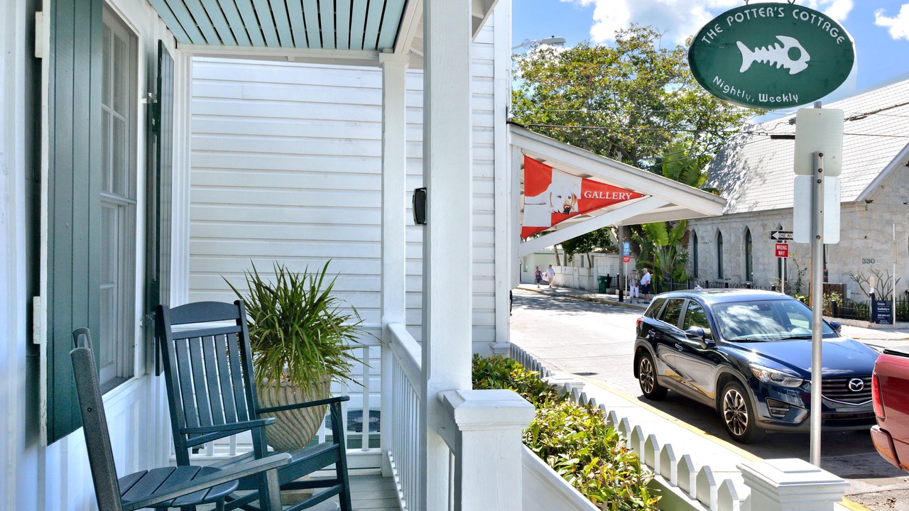 Photo of Outdoor in Uptown - Upper Duval