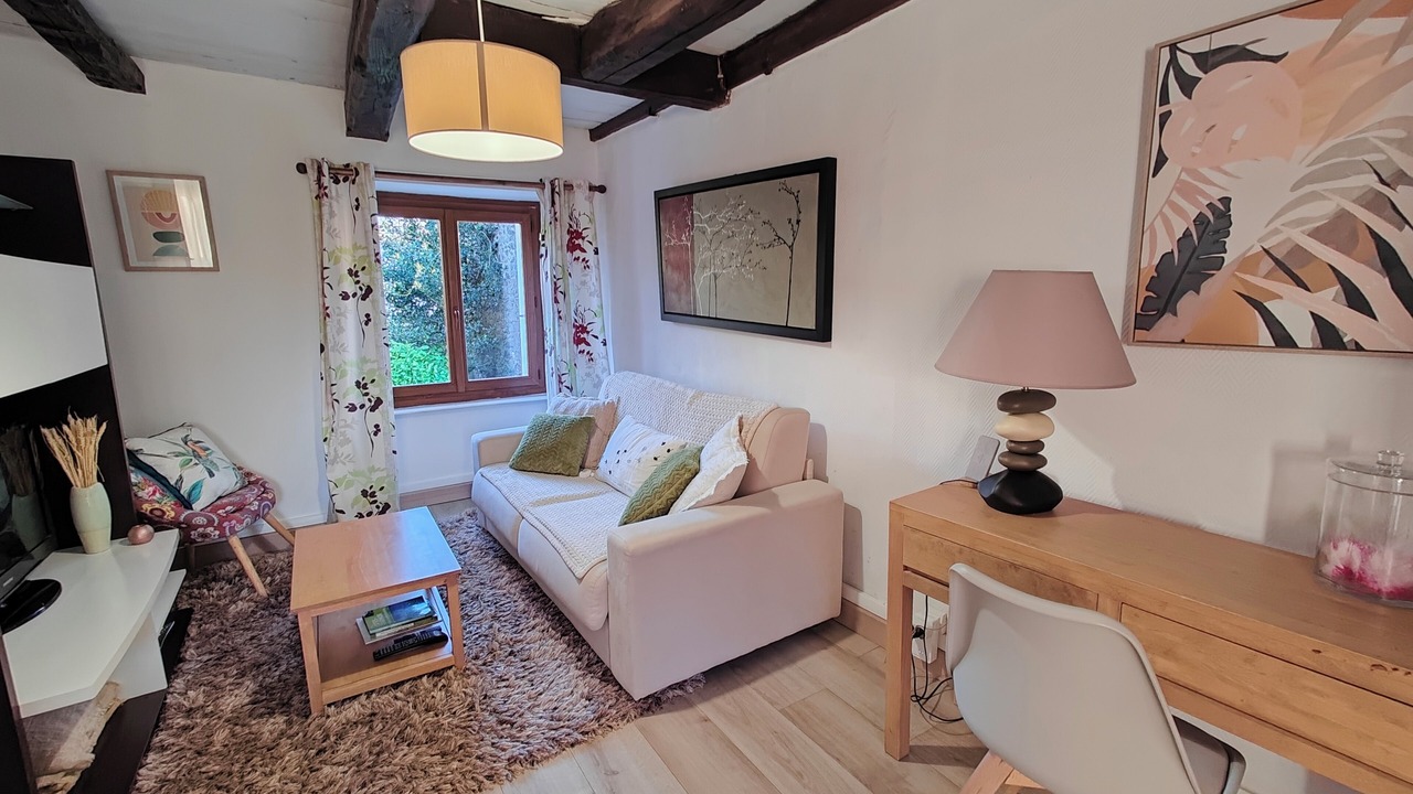 Photo of Livingroom in La Vicomte-sur-Rance