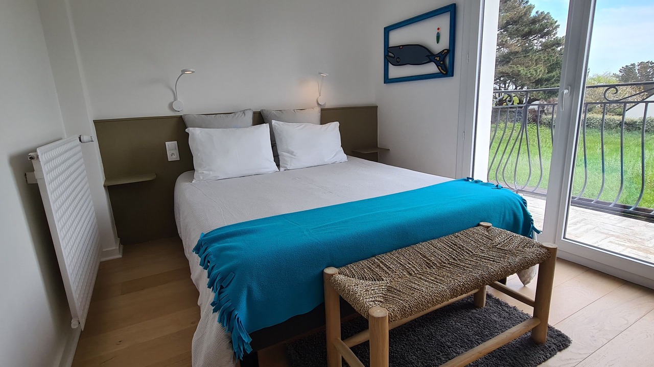 Photo of Bedroom in Treffiagat