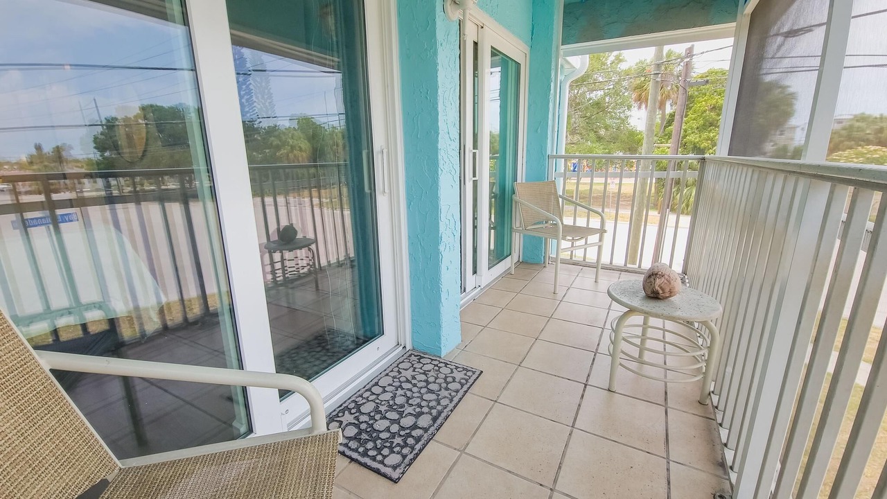 Photo of Patio Balcony in Bay Esplanade