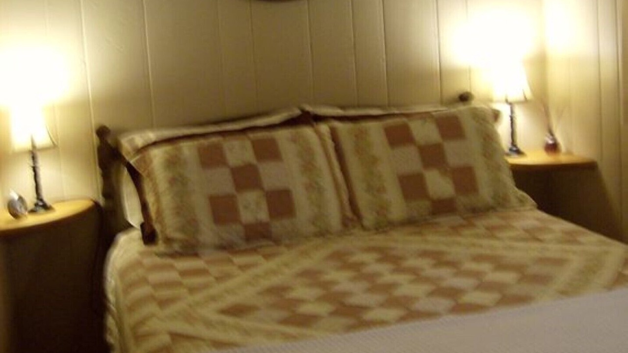 Photo of Bedroom in Floral City