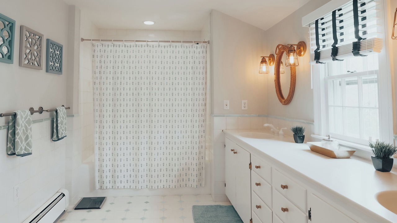 Photo of Bathroom in Chatham