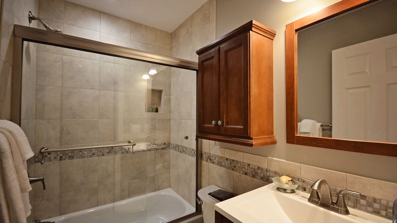 Photo of Bathroom in Marathon