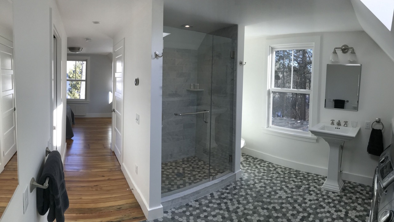 Photo of Bathroom in Glendale