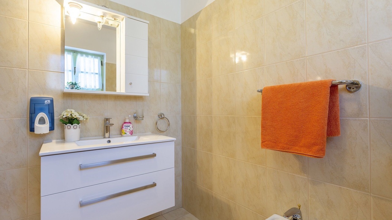 Photo of Bathroom in Muzini