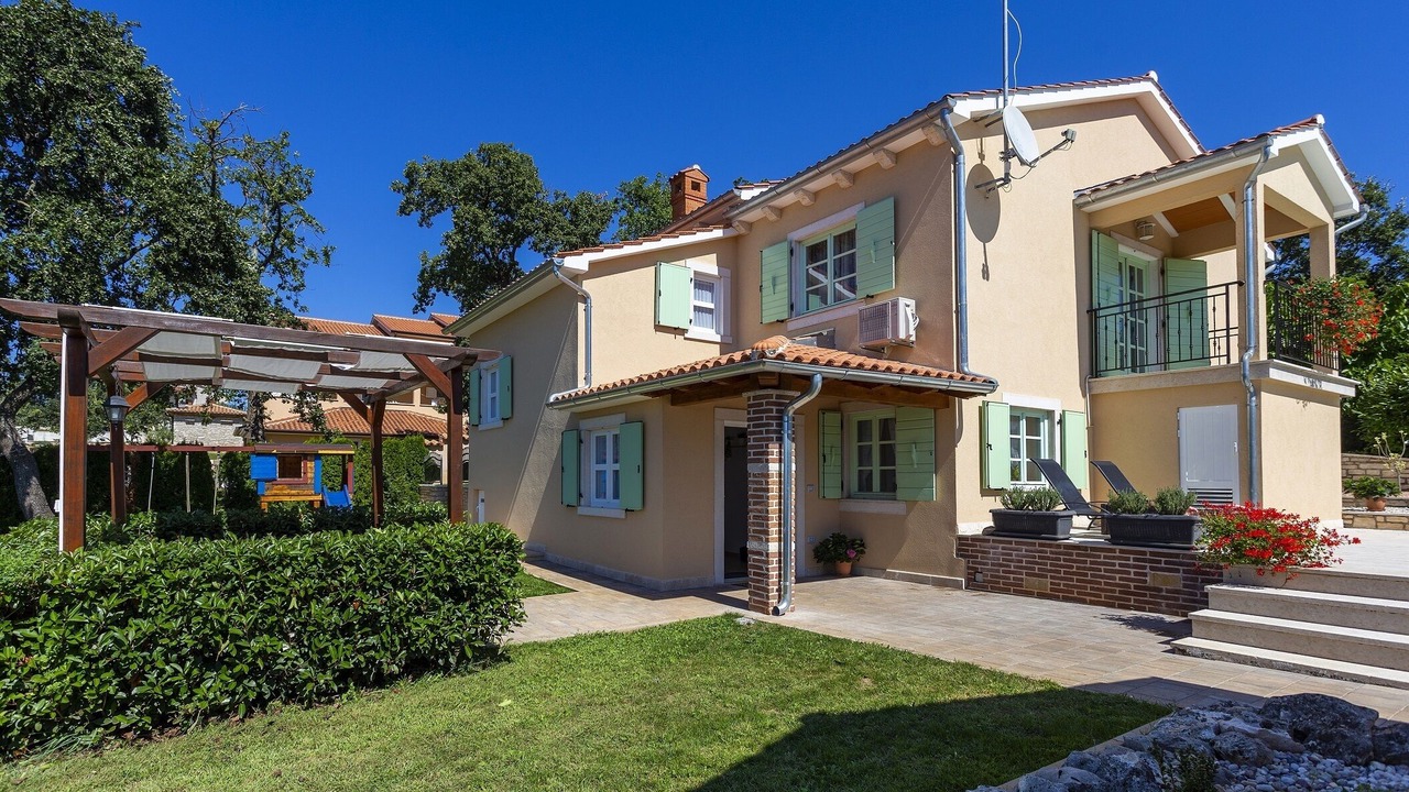Photo of Outdoor in Muzini