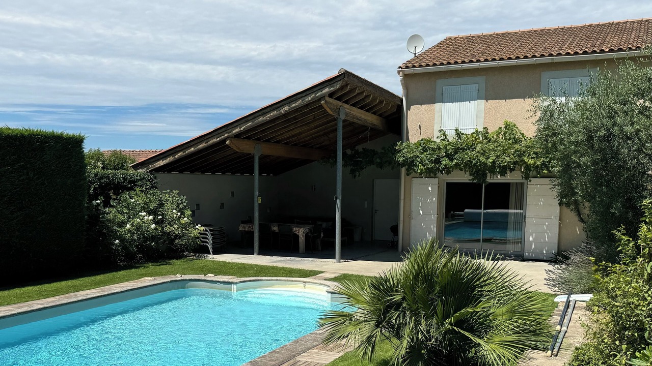 Photo of Outdoor in Lagnes