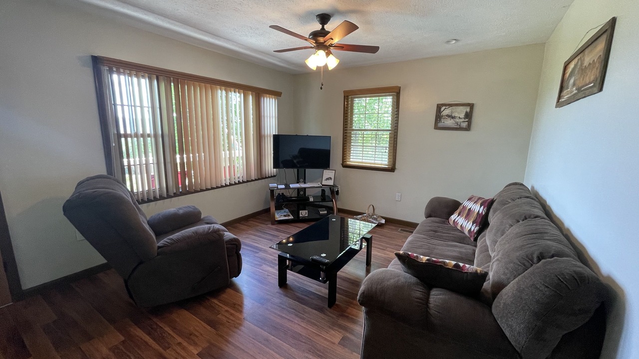 Photo of Livingroom in Luray