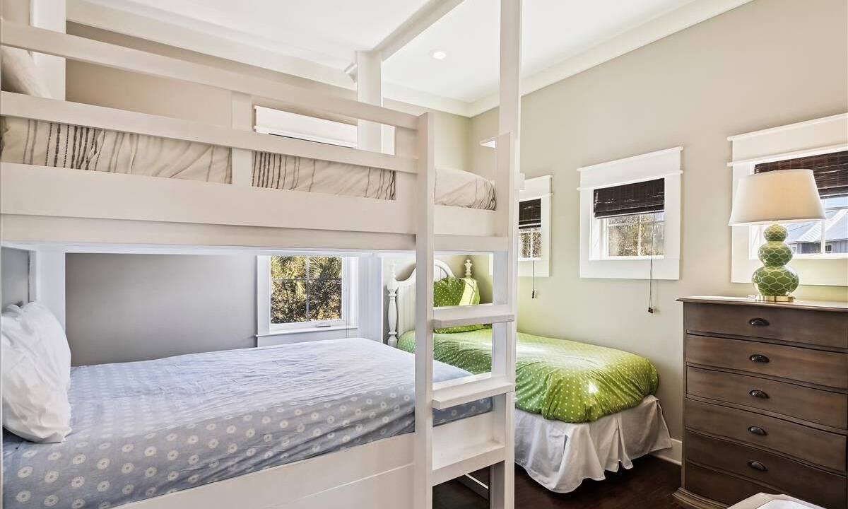 Photo of Bedroom in Seacrest Beach