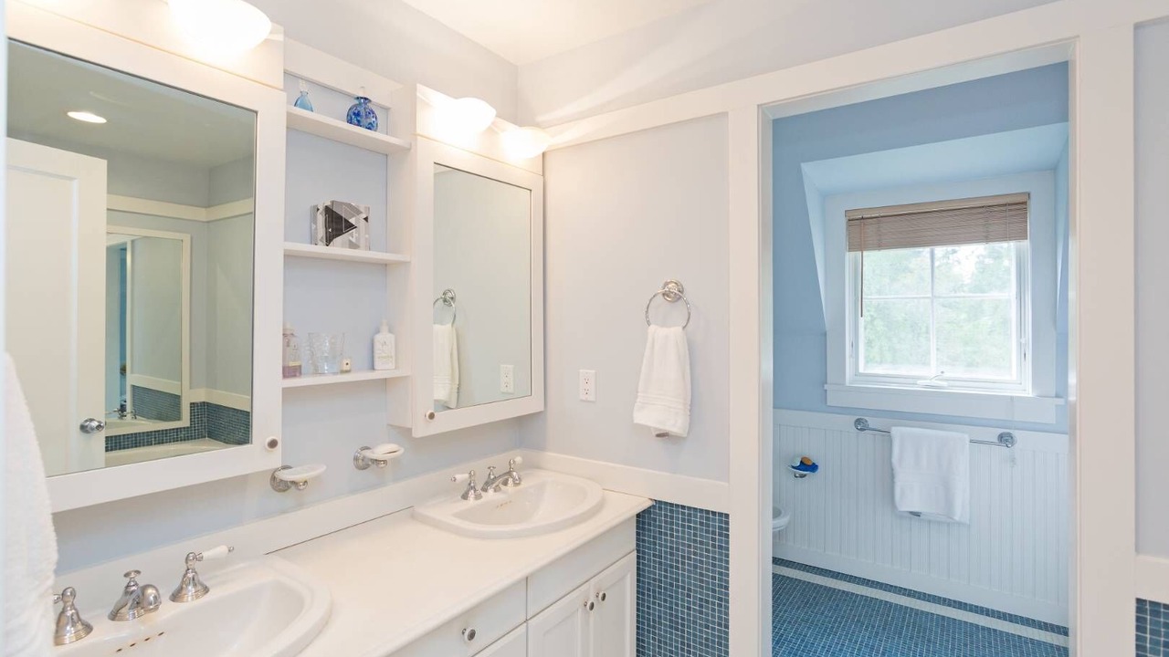 Photo of Bathroom in Village of Southampton