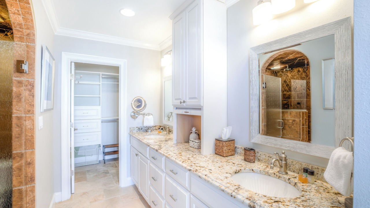 Photo of Bathroom in Rosemary Beach