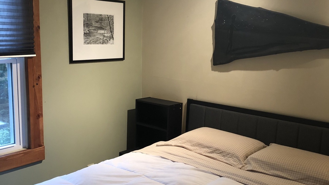 Photo of Bedroom in East Aurora