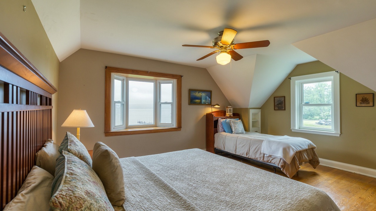Photo of Bedroom in Town of Owasco