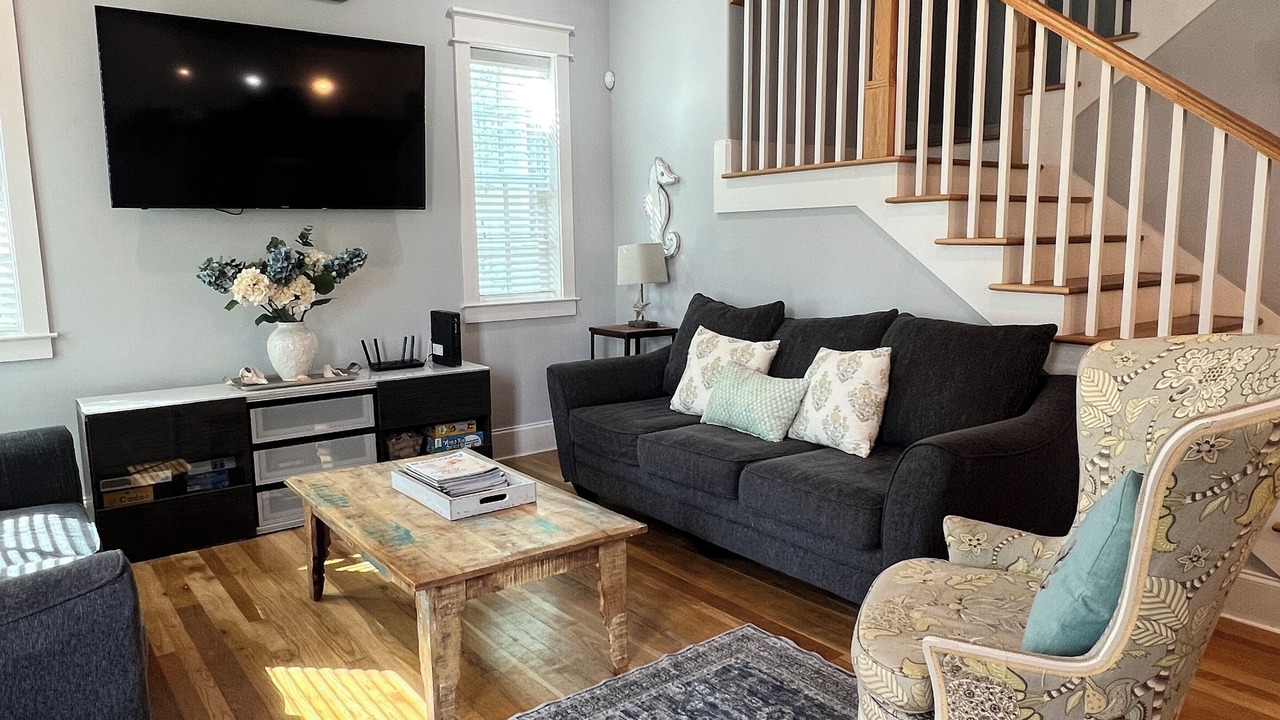 Photo of Livingroom in Lakeside at Blue Mountain Beach