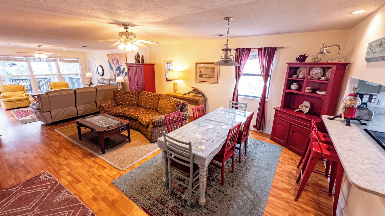 Photo of Livingroom in Cape San Blas