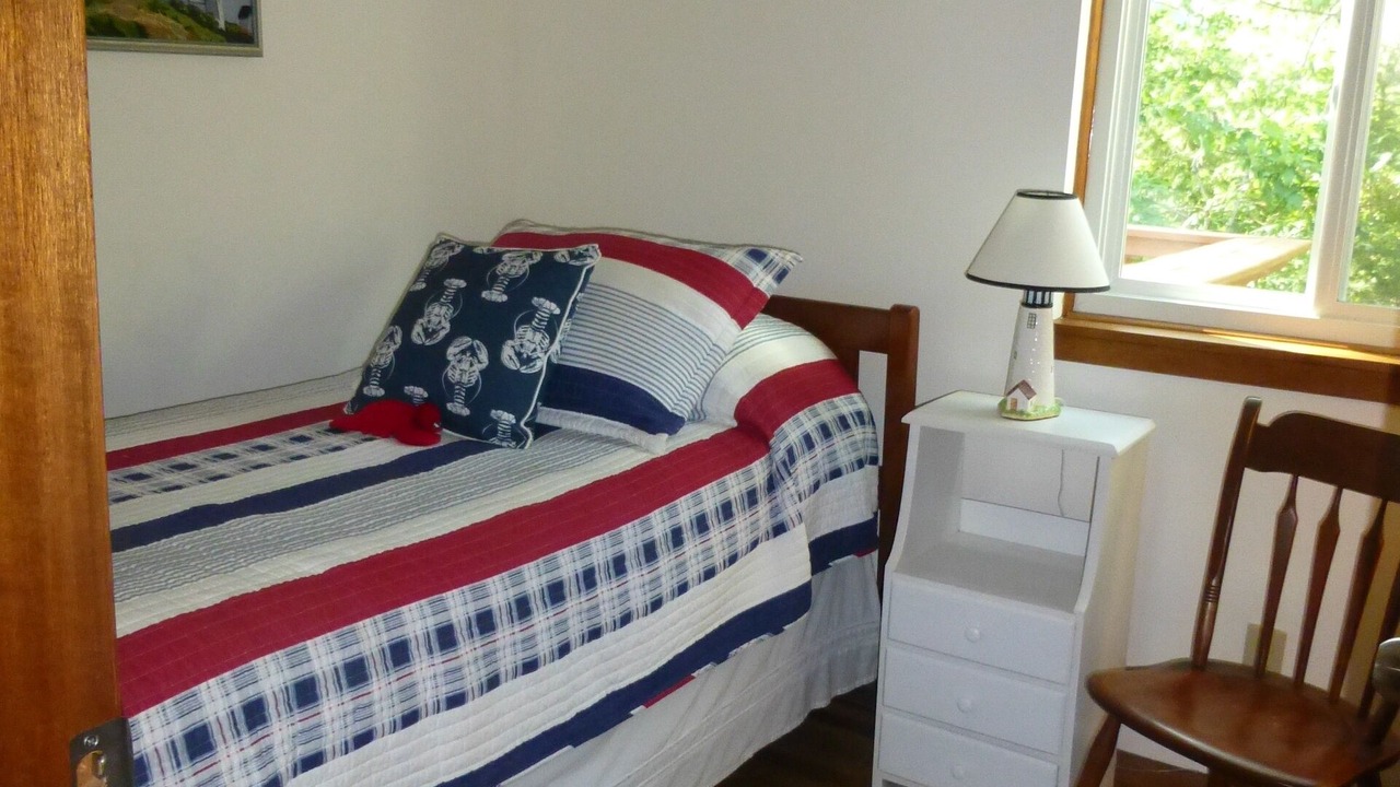 Photo of Bedroom in Fells Pond