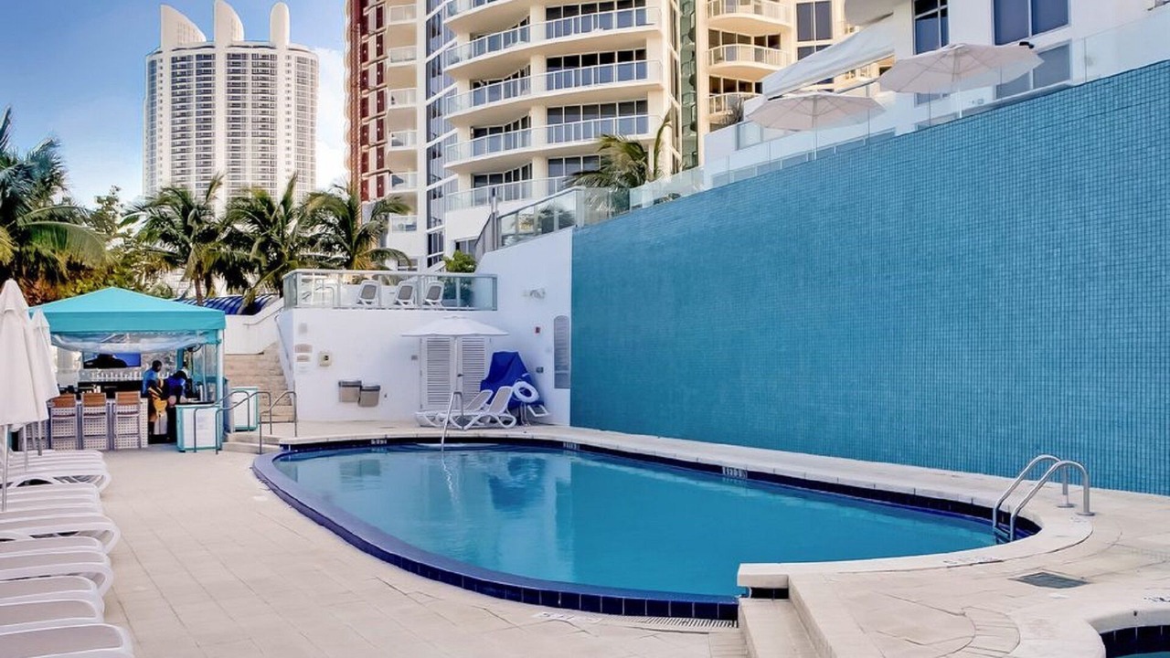 Photo of Outdoor in Sunny Isles Beach