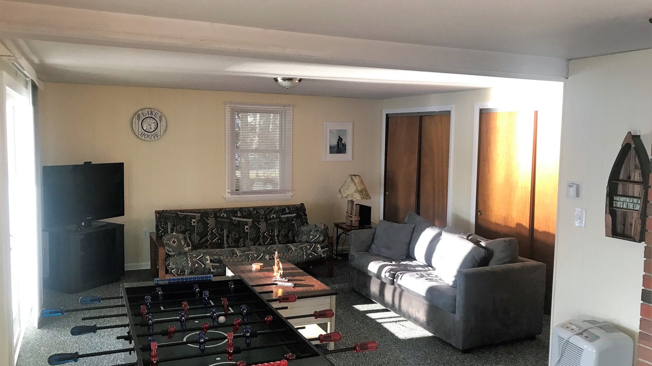 Photo of Livingroom in Pittsfield