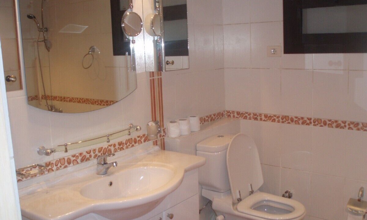Photo of Bathroom in Dahar