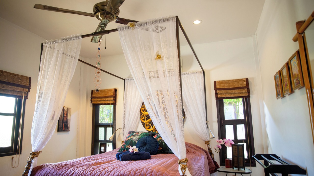 Photo of Bedroom in Khuekkhak