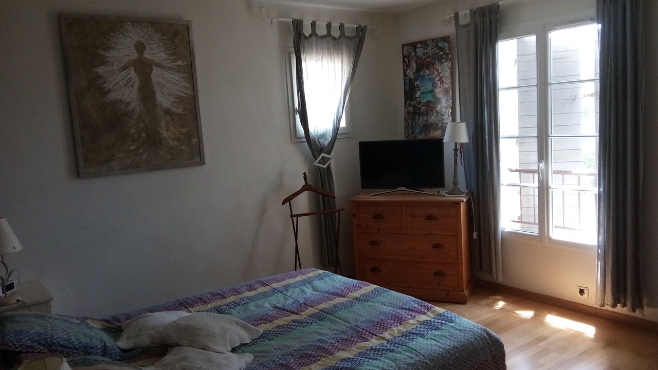 Photo of Bedroom in Cabrieres-d'Avignon
