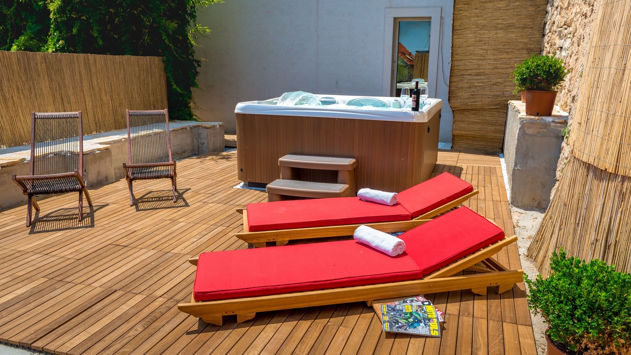 Photo of Patio Balcony in Pile