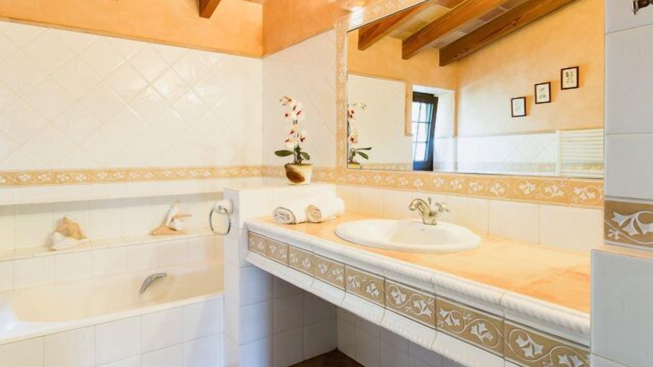 Photo of Bathroom in S Horta
