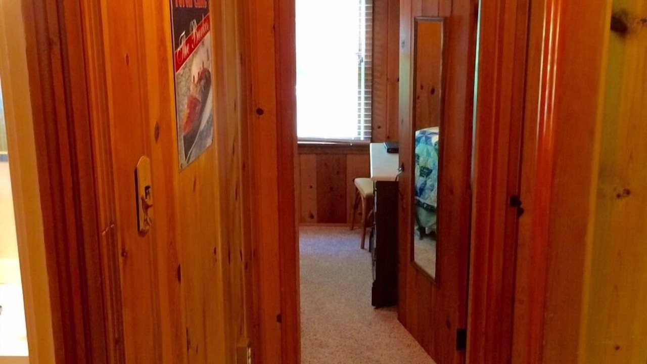 Photo of Bedroom in Kewadin