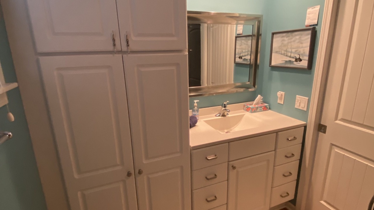 Photo of Bathroom in Town of Torrey