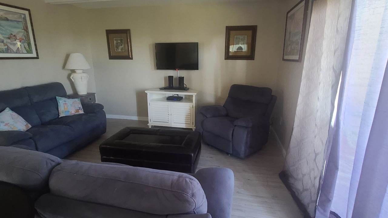 Photo of Livingroom in Cocoa Beach