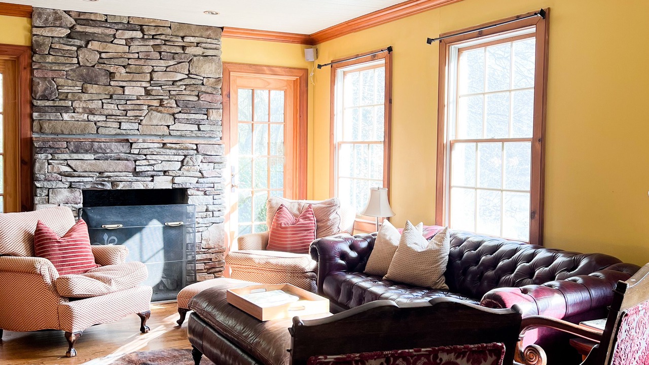Photo of Livingroom in Red Hook