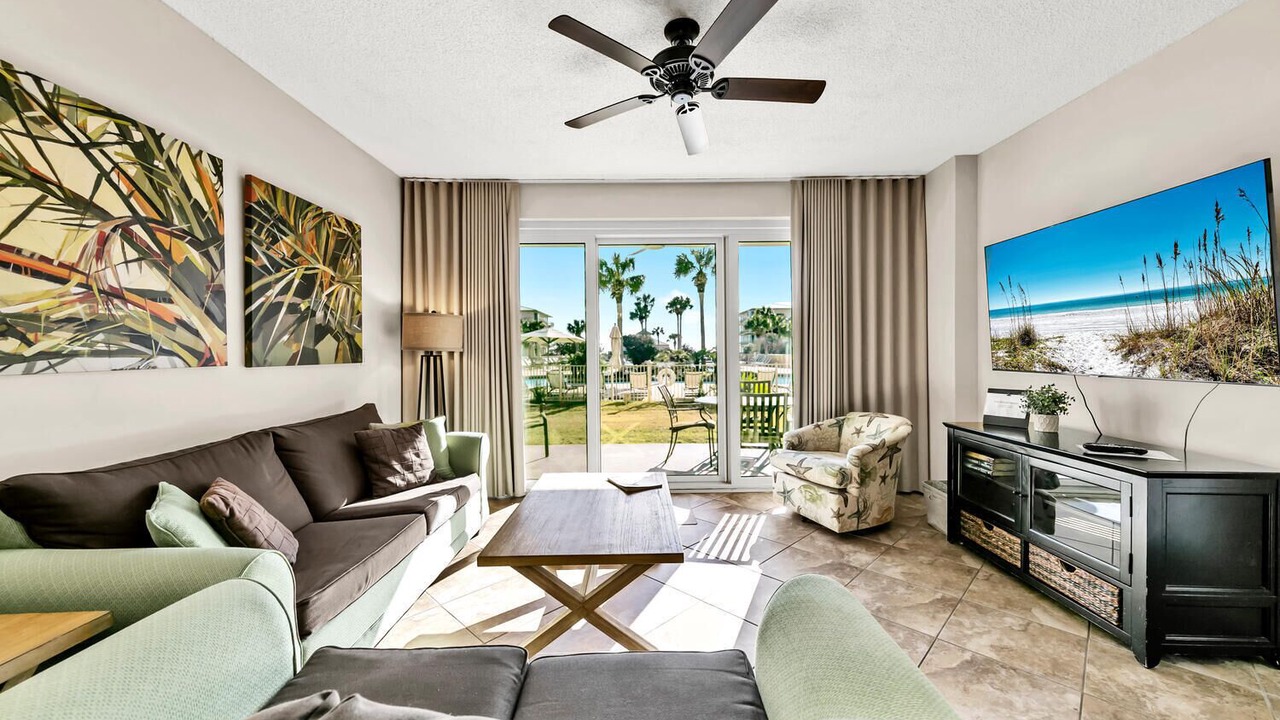 Photo of Livingroom in Rosemary Beach