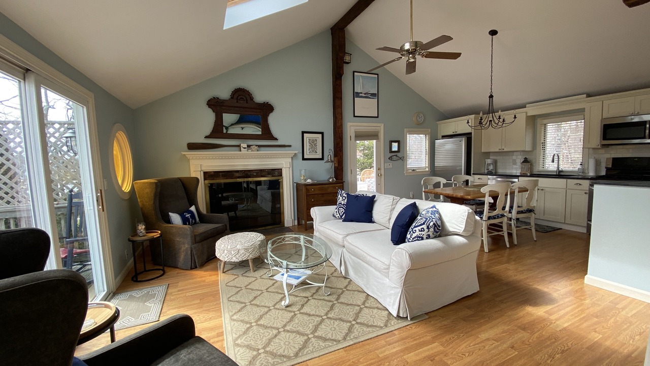 Photo of Livingroom in South Dennis