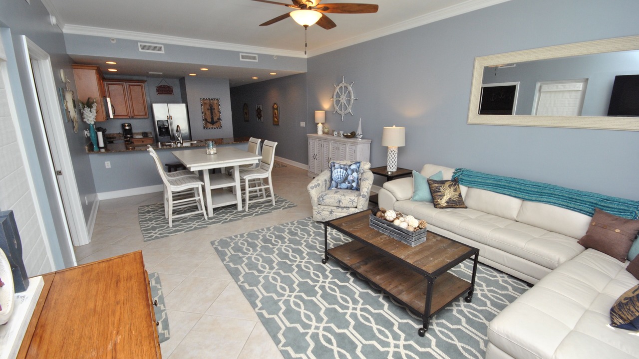 Photo of Livingroom in Upper Grand Lagoon
