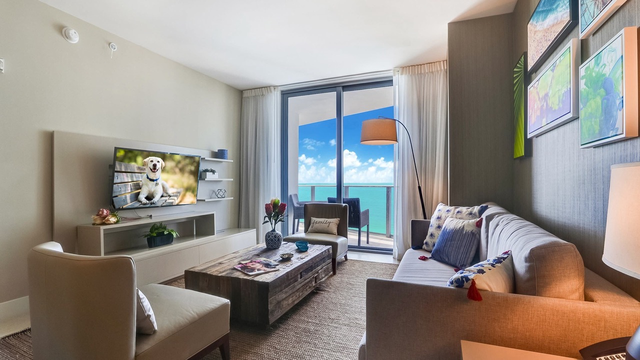 Photo of Livingroom in Hollywood South Central Beach