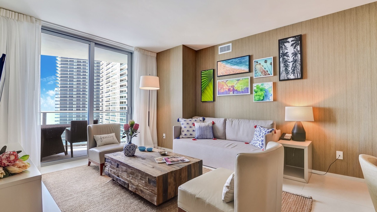Photo of Livingroom in Hollywood South Central Beach